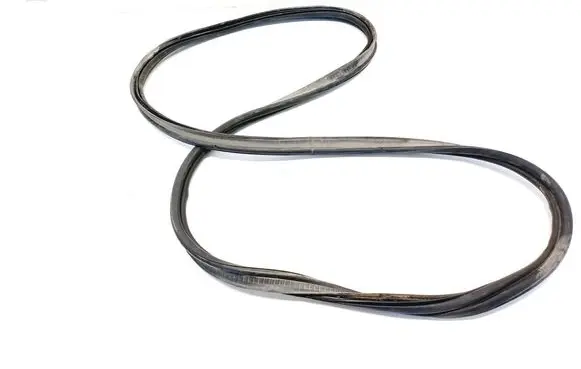 Trunk rubber seal (body)