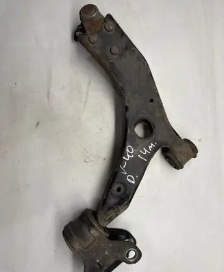 Volvo V40 Front lower control arm/wishbone AV613A262DA