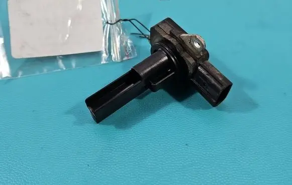 Toyota Auris 150 Mass air flow meter 22204-31010 IMPRK1527678