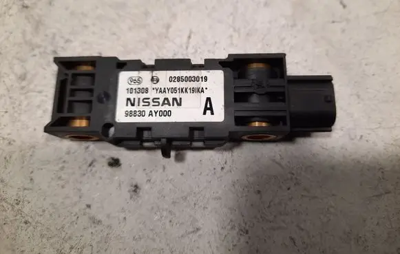 Nissan Micra Airbag deployment crash/impact sensor 0285003019 98830AY000