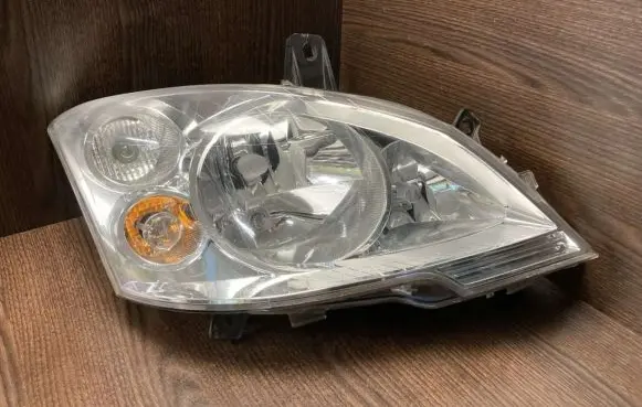 Mercedes-Benz Vito Viano W639 Headlight/headlamp A6398201961 1EG00962702