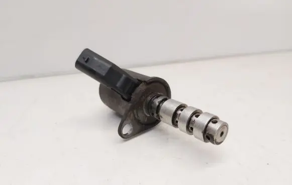 Skoda Octavia Mk3 (5E) Camshaft vanos timing valve 04L906455AL