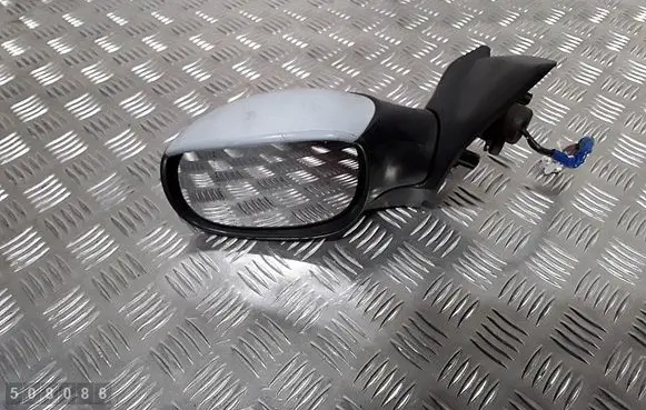 Front door electric wing mirror