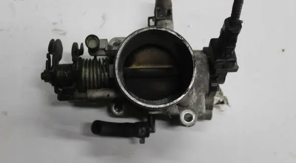 Hyundai Coupe Engine shut-off valve 