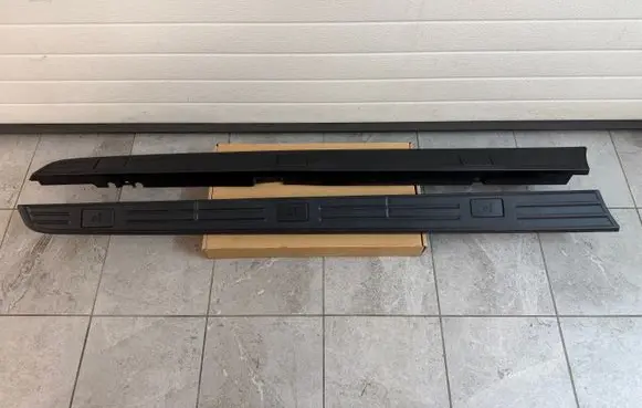 Ford Ranger IV Tailgate trim