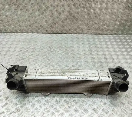 BMW 5 G30 G31 Intercooler radiator 8576509
