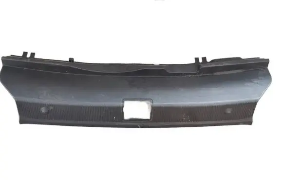 Mercedes-Benz C AMG W204 Trunk/boot sill cover protection A2046900825