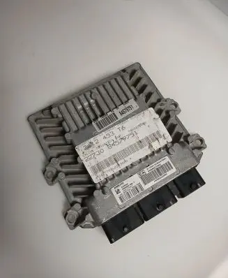 Peugeot 307 Engine control unit/module 9662273080 84579751 5WS40276ET