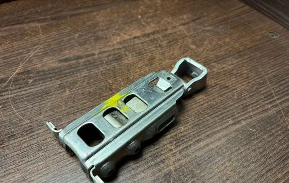 Mercedes-Benz Sprinter W907 W910 Front door check strap stopper 9067200316 A9067200316