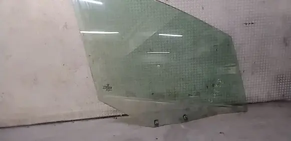 Peugeot 308 Front door window glass four-door