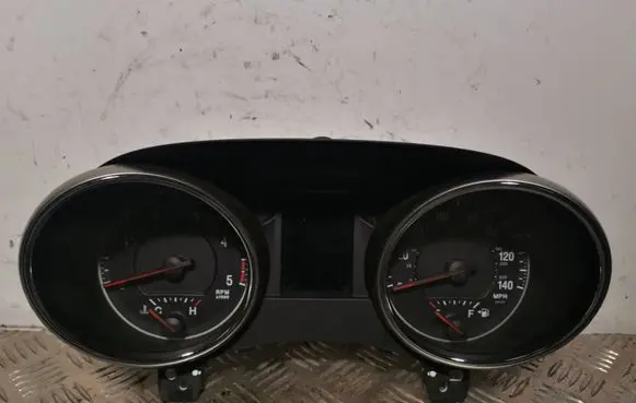 Jeep Grand Cherokee Speedometer (instrument cluster) P68186243AA