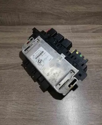 Mercedes-Benz S W220 Fuse module A0205451932 05045130