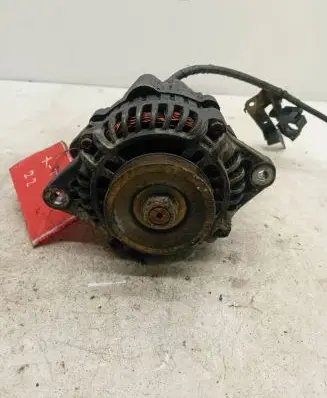 Nissan X-Trail T30 Generator/alternator 231005M310
