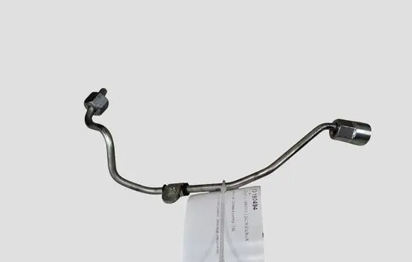 Volvo V40 Cross country Fuel injector supply line/pipe