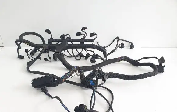 Mercedes-Benz Vito Viano W639 Engine installation wiring loom A0001501415