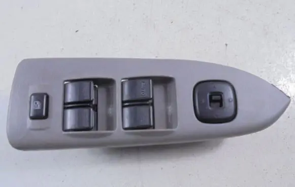 Mazda Premacy Electric window control switch C8H-D135