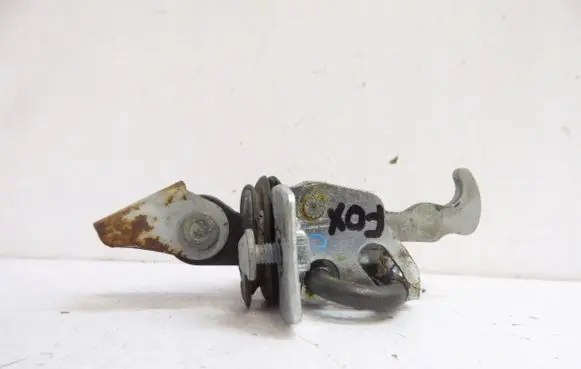 Volkswagen Fox Front door check strap stopper
