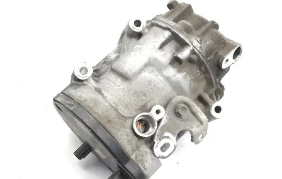 Toyota C-HR I Air conditioning (A/C) compressor (pump) 0424000370