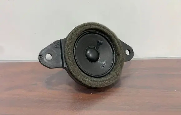 Toyota Prius (XW50) Panel speaker 8616047140