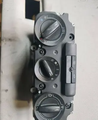 Volkswagen Touran I Climate control unit 1T2820045 983311C 5HB00872201