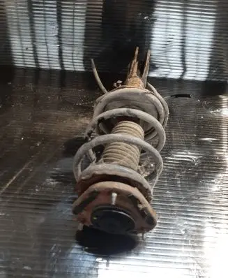Toyota Avensis T250 Front shock absorber with coil spring