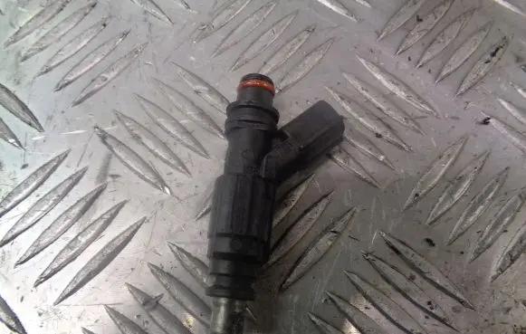 Toyota Corolla E120 E130 Fuel injector 23250-0D030
