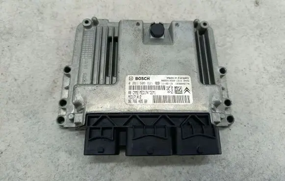 Peugeot 5008 Engine control unit/module ECU