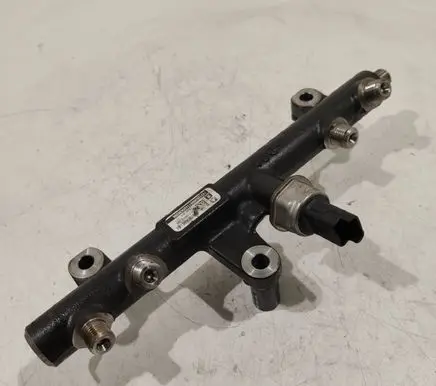 Peugeot 5008 Fuel main line pipe 9681909680