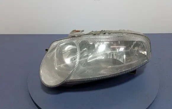 Alfa Romeo 147 Headlight/headlamp 465565640