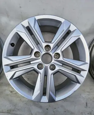 Audi Q2 - R17 alloy rim 81A601025AJ