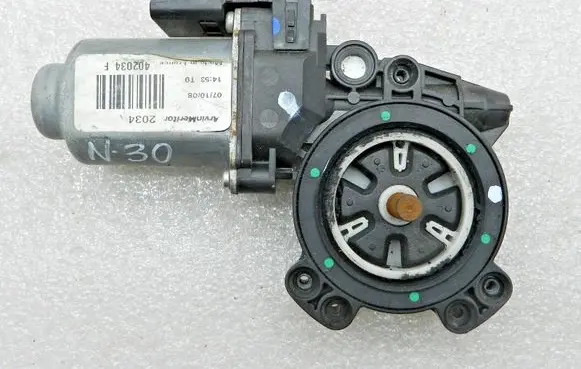 Nissan Qashqai Front door window regulator motor 80770JD000
