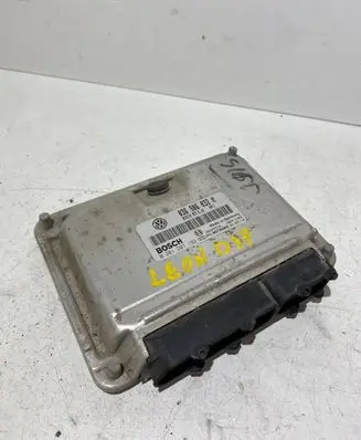 Seat Leon (1M) Engine control unit/module 036906032M 26SA7574 0261207193