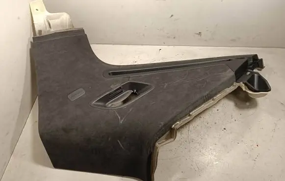 Audi SQ7 (D)pillar trim (top) 4M0867246G