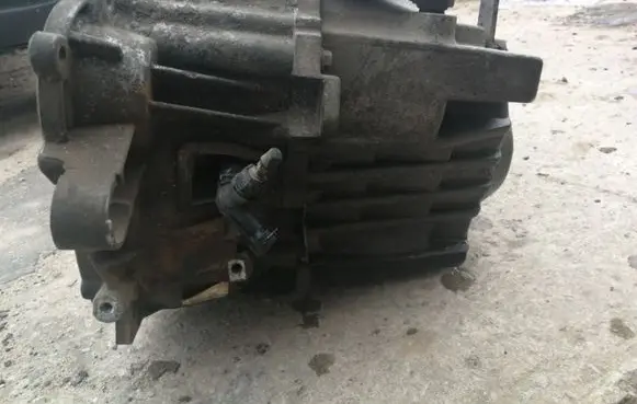 Volvo C70 Manual 5 speed gearbox 1023705 P1208886