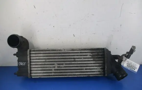 Peugeot 807 Intercooler radiator