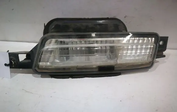 Subaru Outback Reverse light 2ZR946080 946080