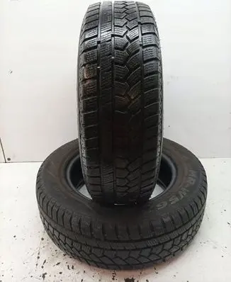 Ford Focus R15 winter tire 
