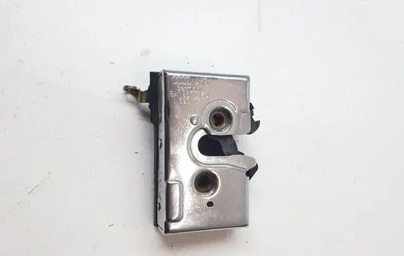 Audi 80 90 S2 B4 Front door lock 8A1837015A