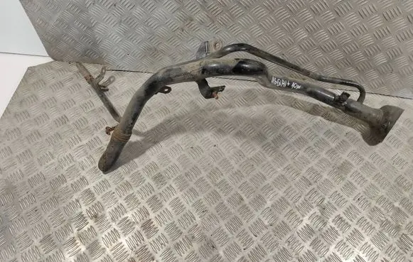 Nissan Qashqai+2 Fuel tank filler neck pipe 