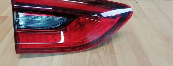 Opel Insignia B Tailgate rear/tail lights YR00149180 39107532 39239122