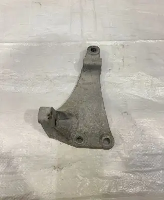 Jeep Compass Engine mounting bracket 68298624AA