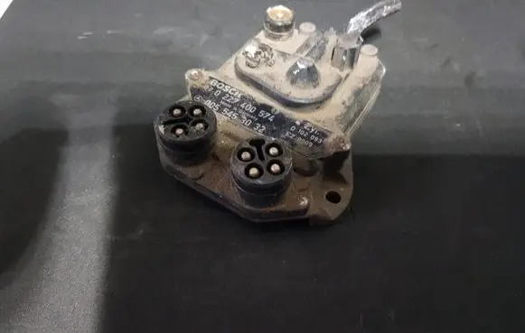 Mercedes-Benz 190 W201 Combustion control unit/module 0227400574