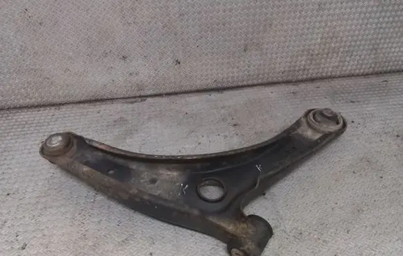 Mitsubishi Lancer VIII Front lower control arm/wishbone