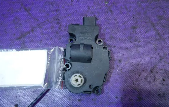 A/C air flow flap actuator/motor
