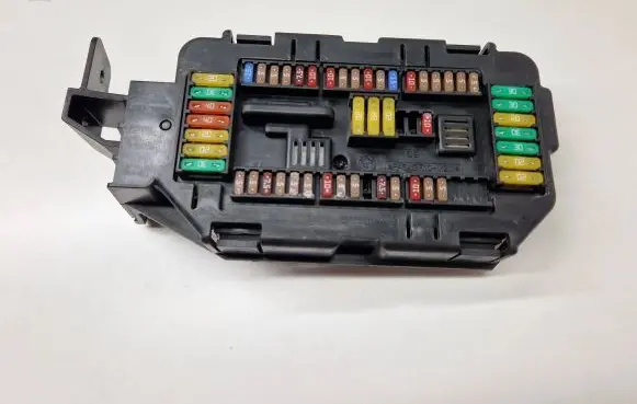 BMW X5 F15 Fuse module 6819653