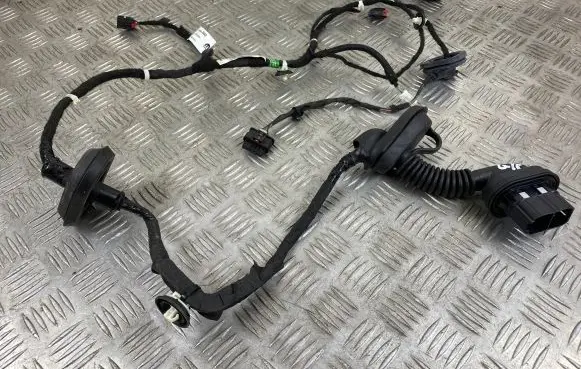 Jeep Grand Cherokee WL Rear door wiring loom P68500336AD