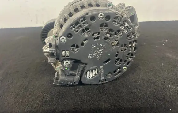 BMW 3 E90 E91 Generator/alternator 7550469 0121715017
