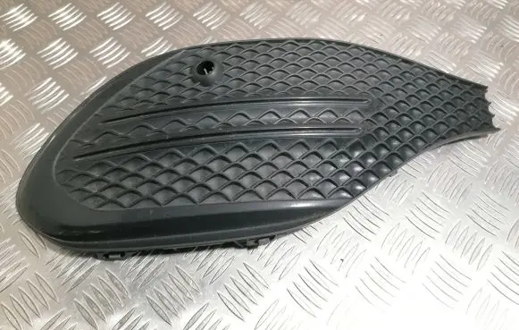 Front bumper lower grill