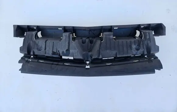 Renault Kangoo II Front bumper mounting bracket 620363336R