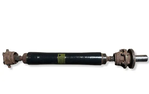 Mitsubishi Pajero Rear driveshaft/prop shaft MR498